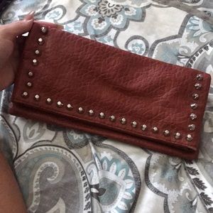 Red clutch